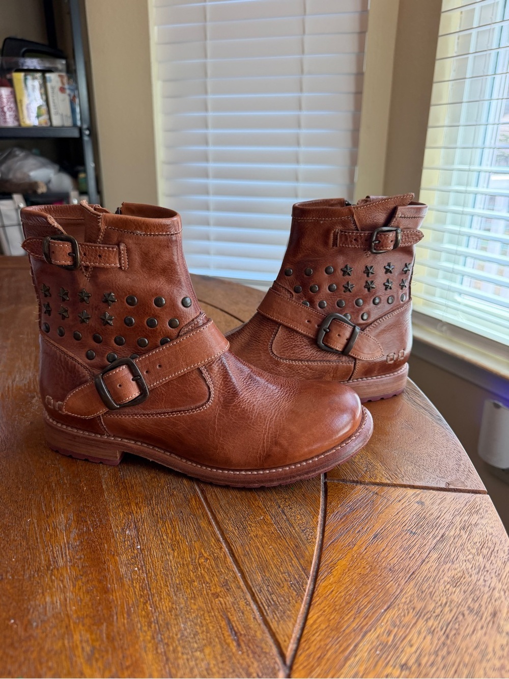 Like New Bed Stu Women's Whacky II Tan Dip Dye Leather Ankle Boot Size 7.5 M - Picture 5 of 12